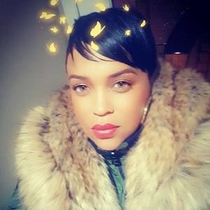 Meet your Posher, Jamila